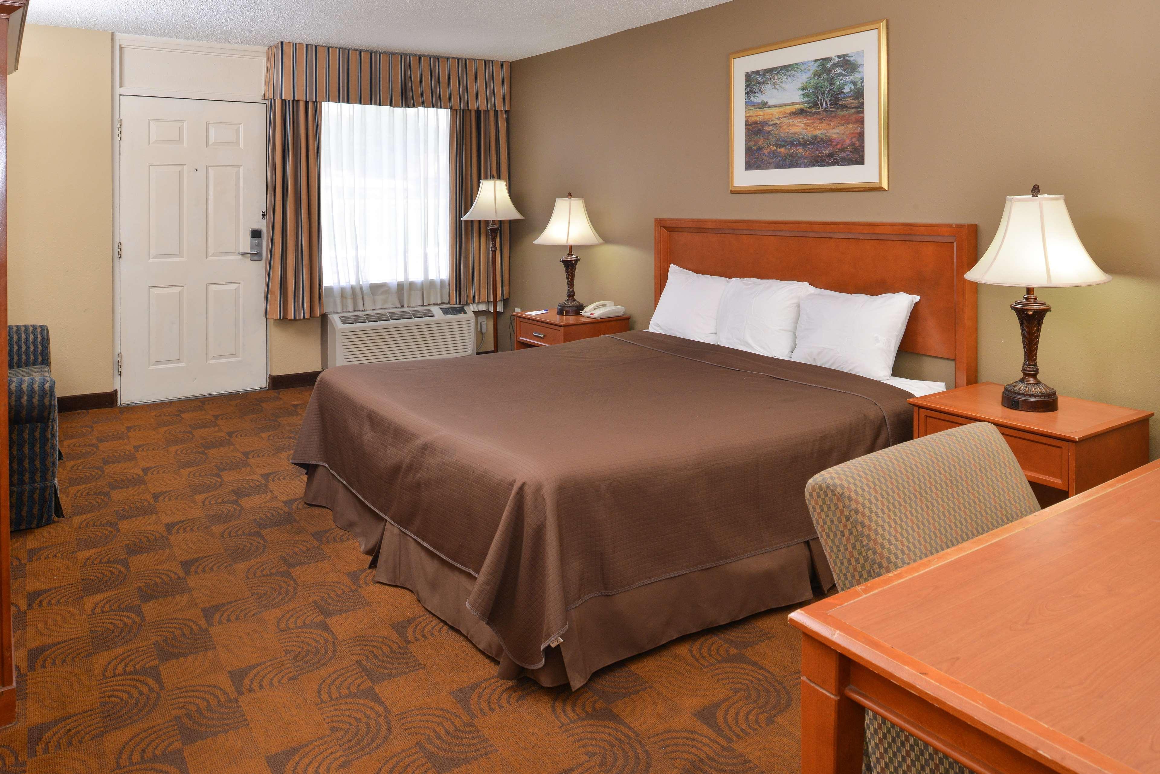 Pullman Sao Paulo Ibirapuera Hotel Exterior photo A typical room at the Best Western Premier Collection