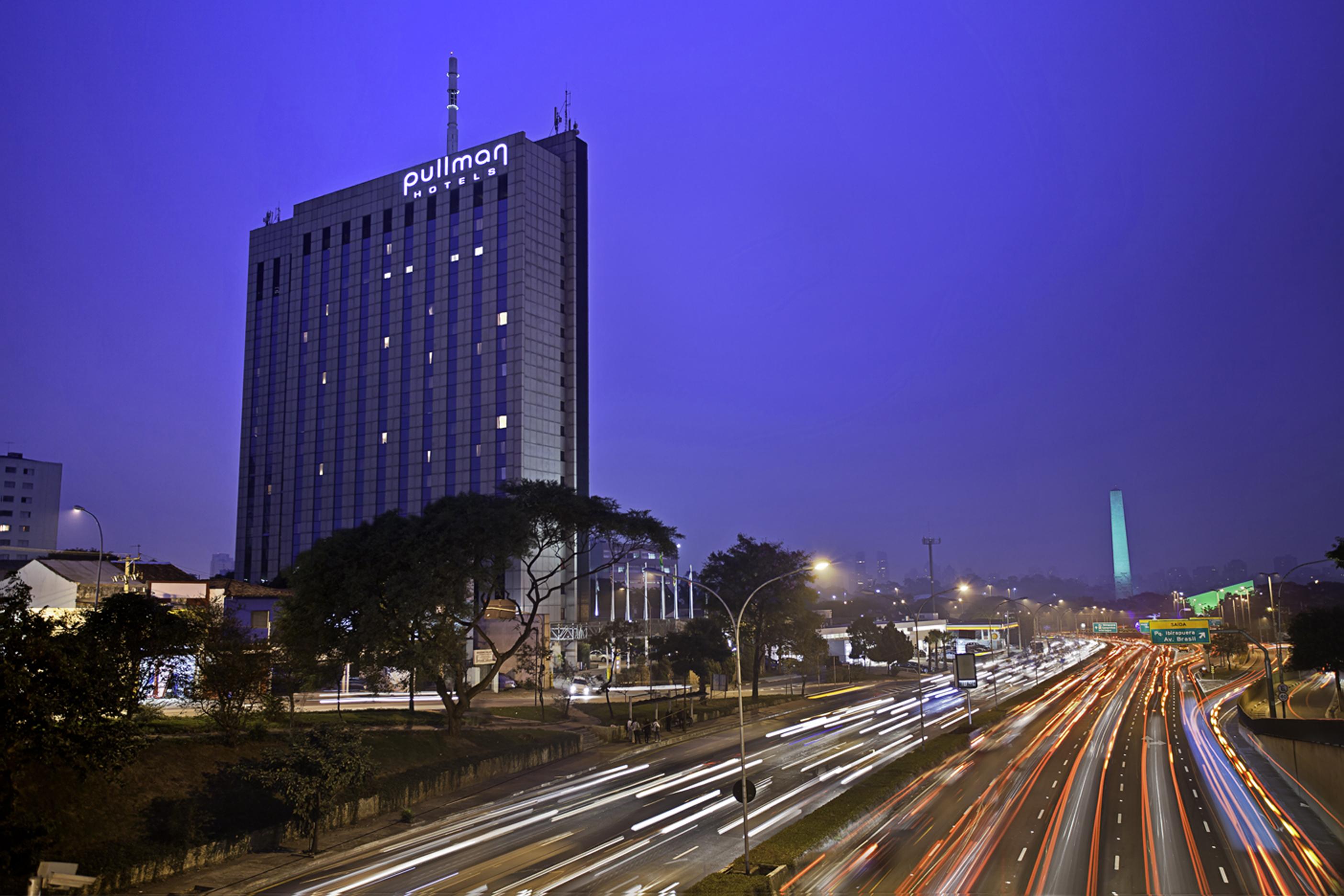 Pullman Sao Paulo Ibirapuera Hotel Exterior photo Pullman São Paulo Airport